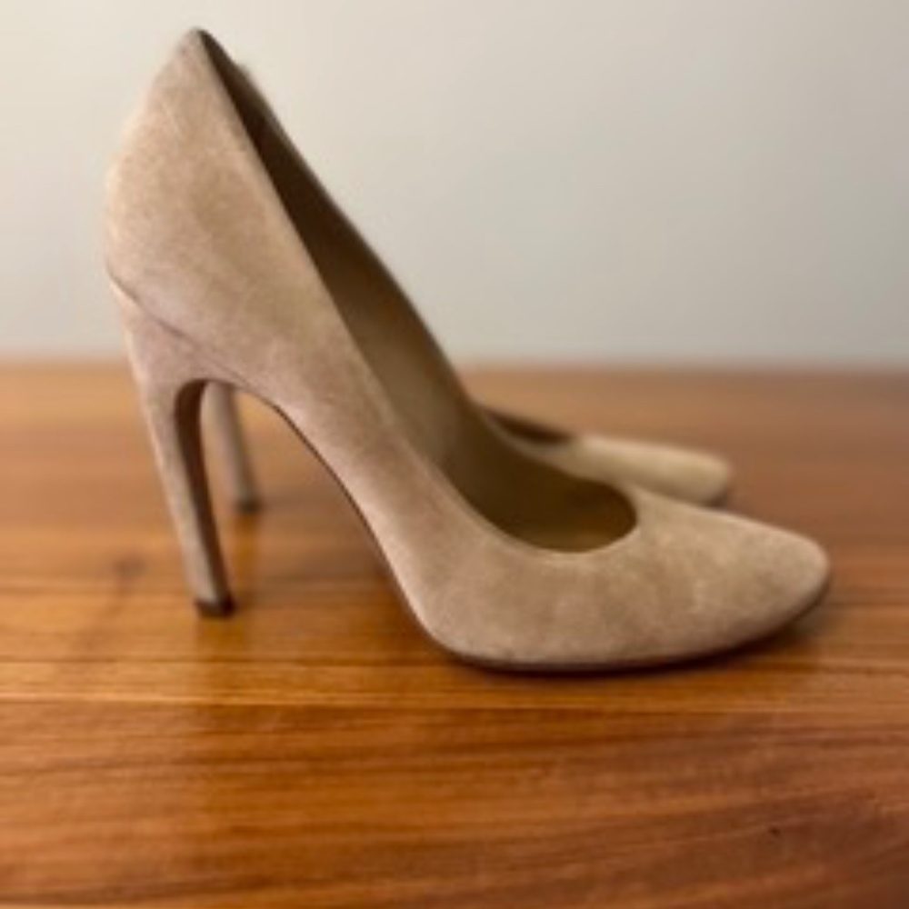 Roger Vivier nude pumps heels sz 35
